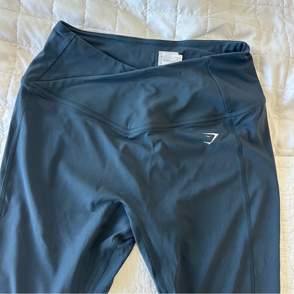 Gymshark Medium Blue Women’s Crossover Leggings - Darkest Teal Activewear Gym M